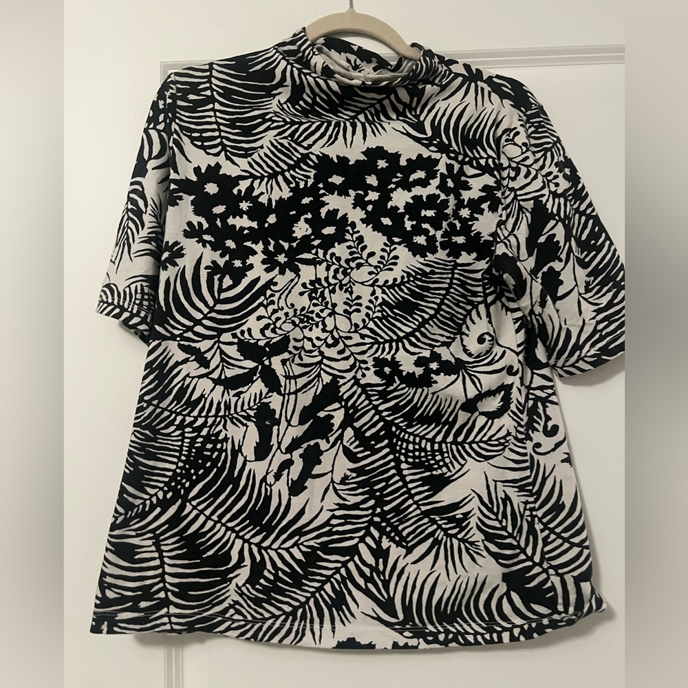 Elegant Black and White Floral Women's Top